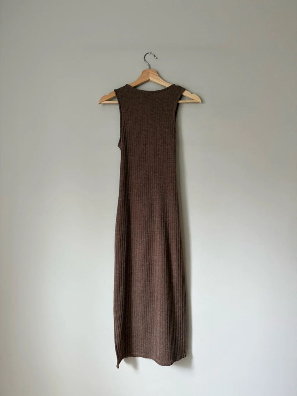 {Forever 21} Sleeveless Ribbed Knit Midi Dress with Self Tie Belt - Brown - Picture 3 of 4